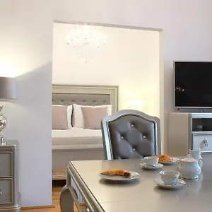 **** Apart-hotel Milford Hungria